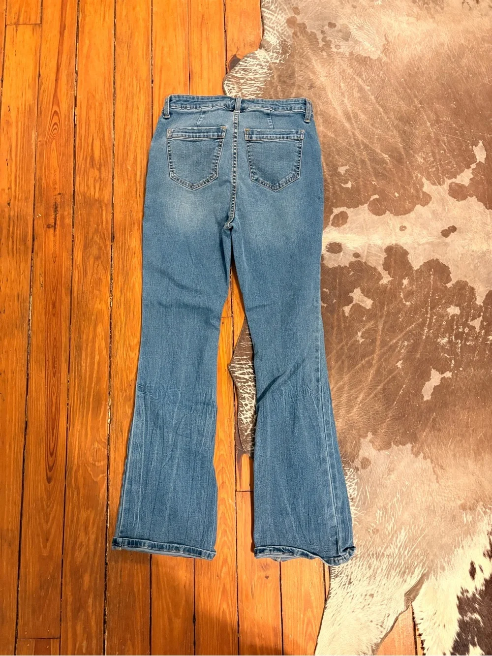 Time and Tru women’s jeans
